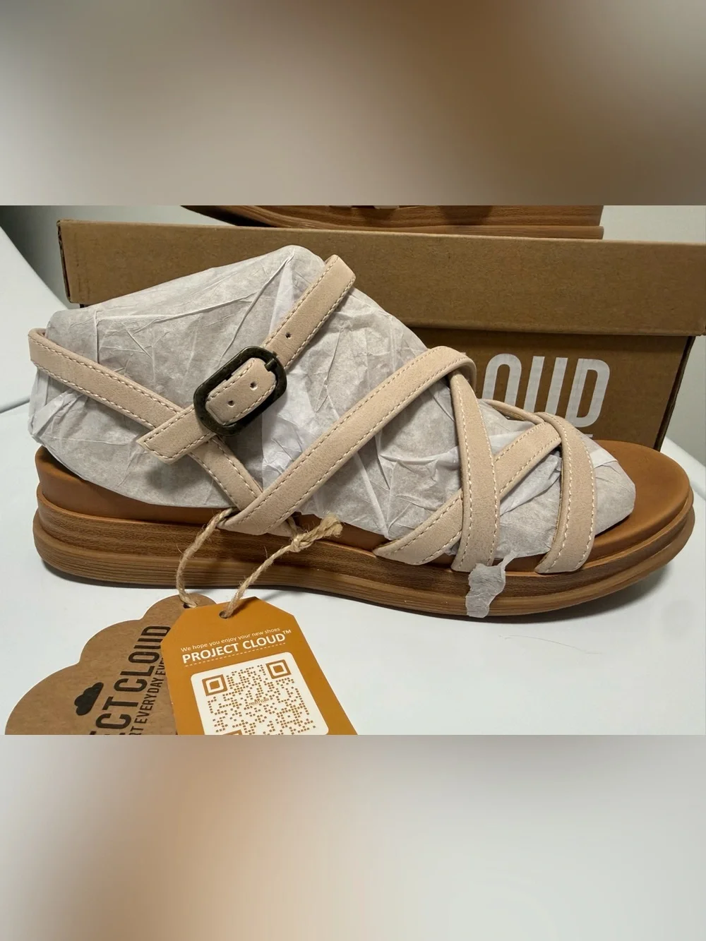 NIB Project Cloud “Nice”  Wedge Sandals Cream Size 6 Boho Slingback Comfort